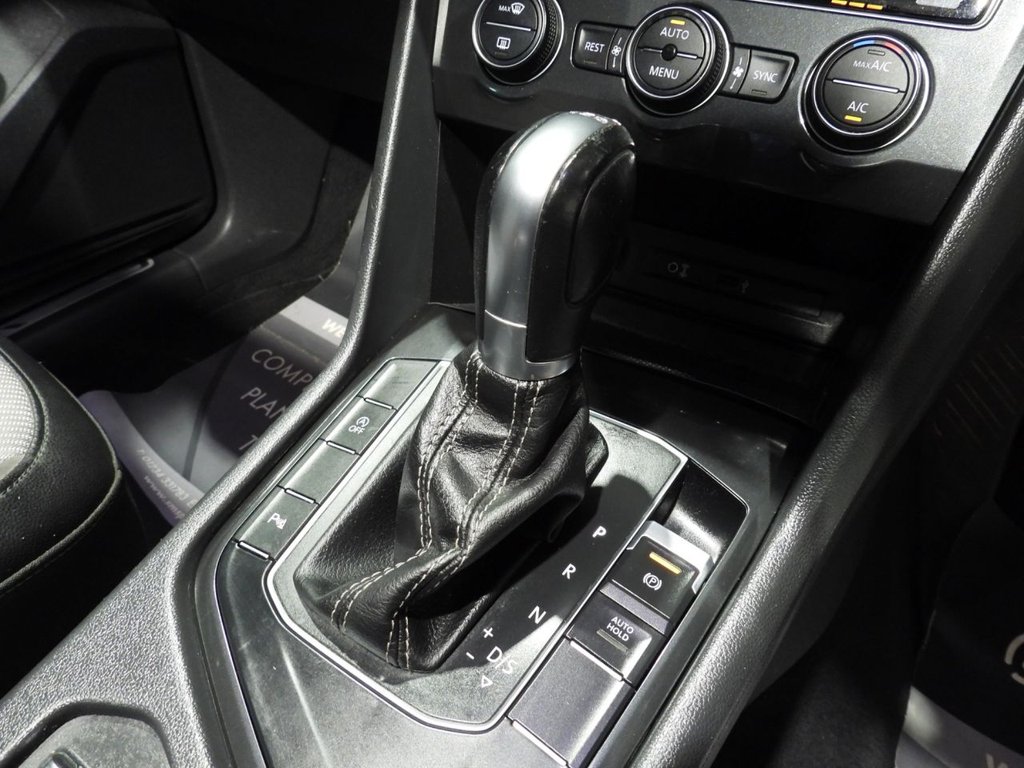 Used Volkswagen Tiguan 2017 for sale - 76510143: Photo 33