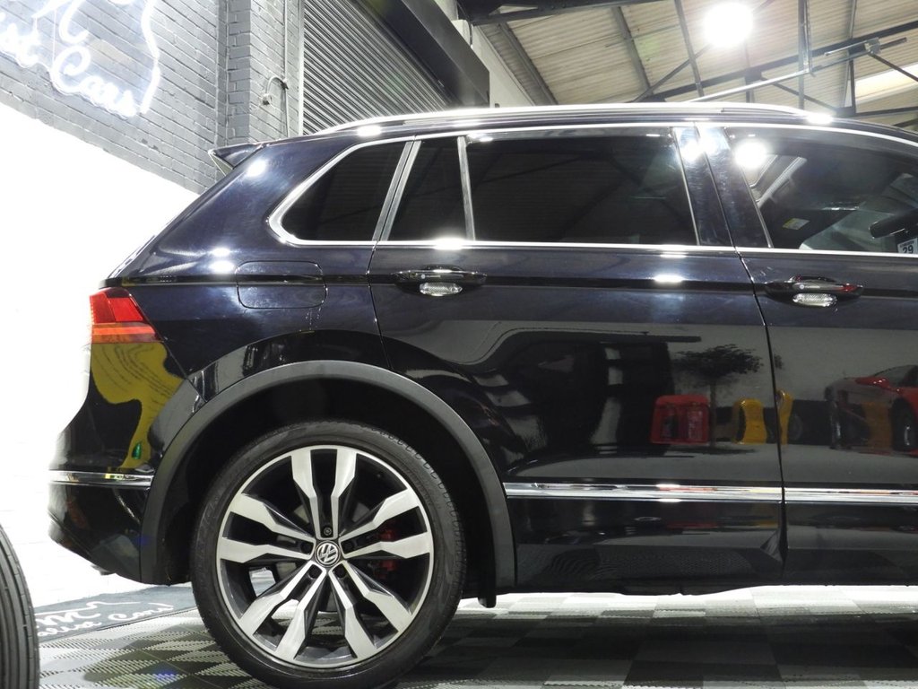 Used Volkswagen Tiguan 2017 for sale - 76510143: Photo 9