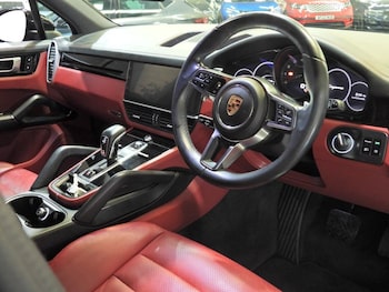 Used Porsche Cayenne 2018 for sale - 78693969: Photo