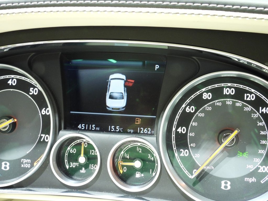 Used Bentley Flying Spur 2014 for sale - 76469669: Photo 25