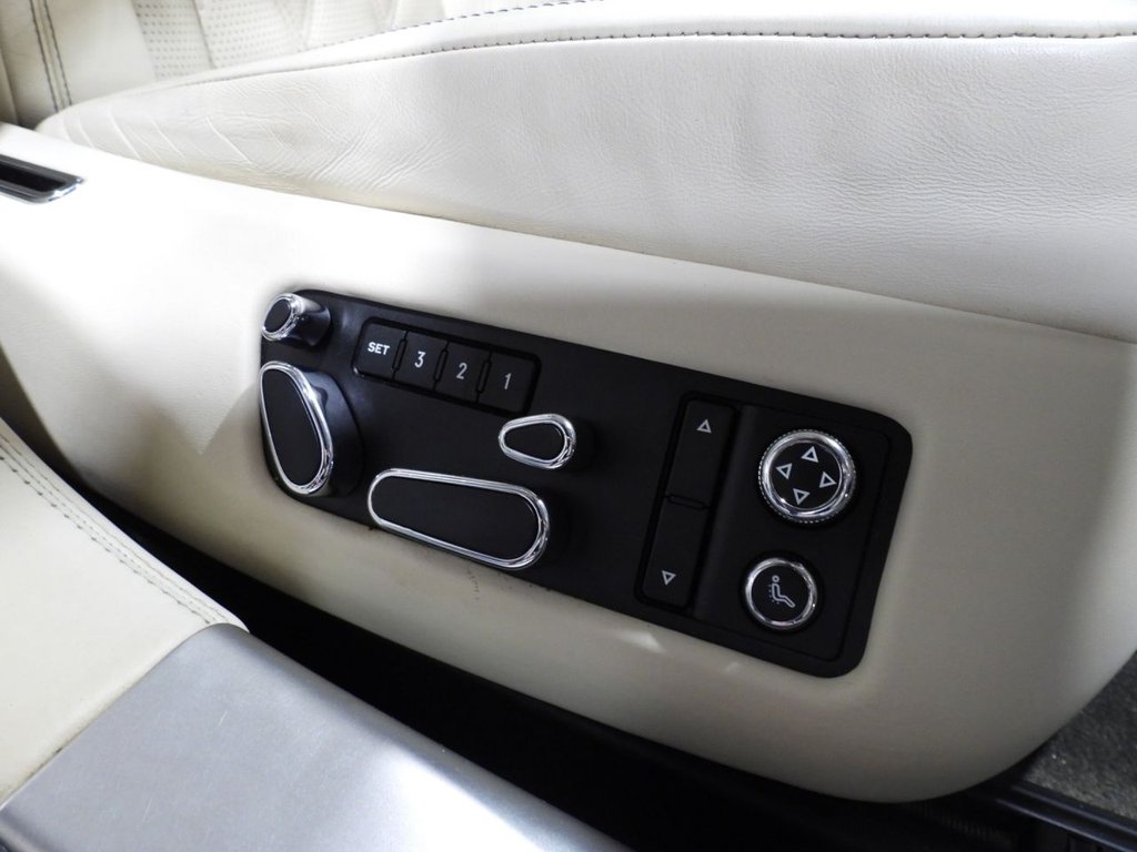 Used Bentley Flying Spur 2014 for sale - 76469669: Photo 37