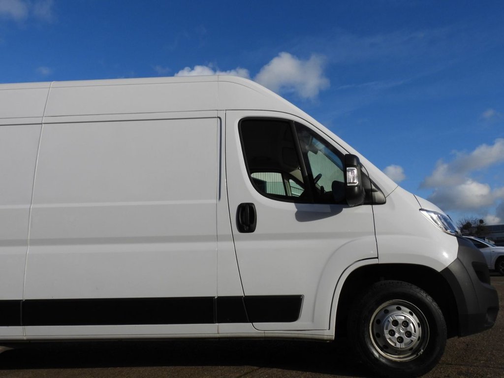 Used Vauxhall Movano 2022 for sale - 76570151: Photo 2