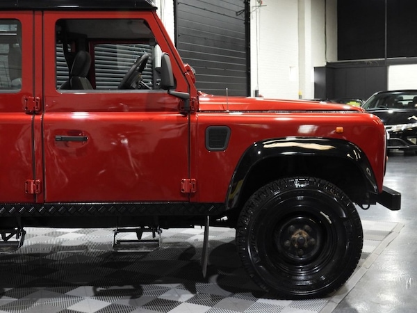 Used Land Rover Defender 110 1998 for sale - 73124945: Photo 24
