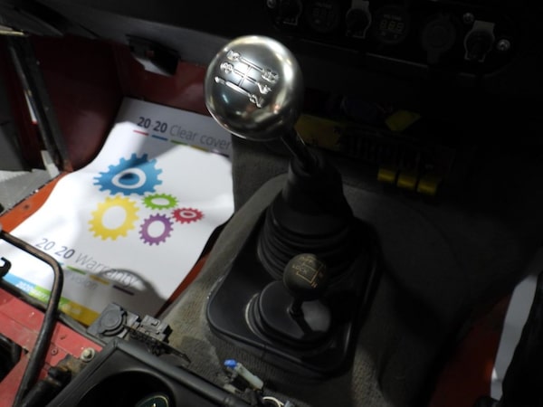 Used Land Rover Defender 110 1998 for sale - 73124945: Photo 45