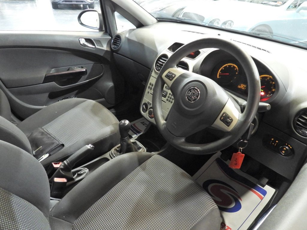 Used Vauxhall Corsa 2011 for sale - 78068580: Photo 3