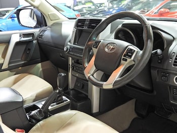 Used Toyota Land Cruiser 2010 for sale - 78082226: Photo
