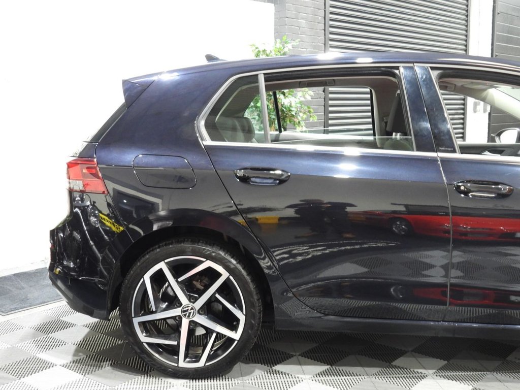 Used Volkswagen Golf 2020 for sale - 77341181: Photo 7