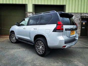 Used Toyota Land Cruiser 2010 for sale - 77442267: Photo