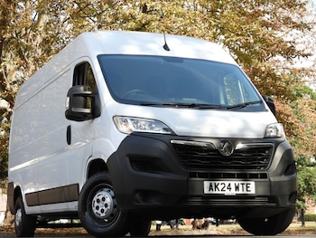 Vauxhall - Movano
