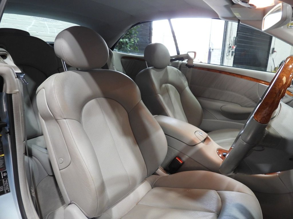 Used Mercedes-Benz CLK 2003 for sale - 77967552: Photo 17