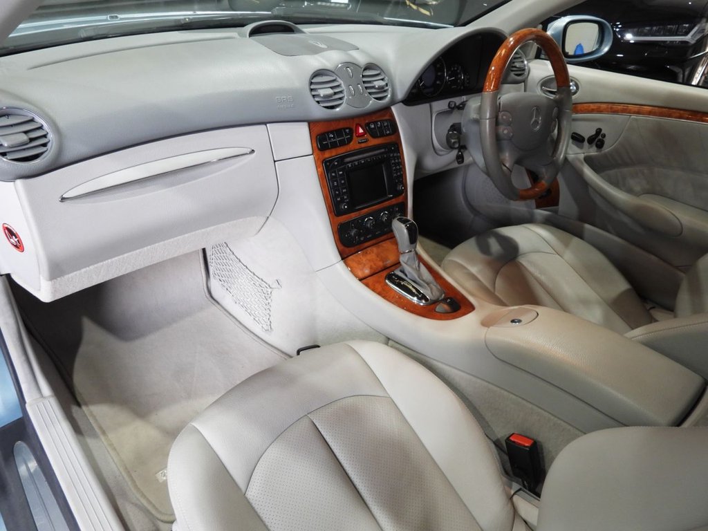 Used Mercedes-Benz CLK 2003 for sale - 77967552: Photo 20