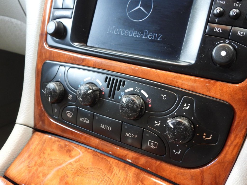 Used Mercedes-Benz CLK 2003 for sale - 77967552: Photo 23