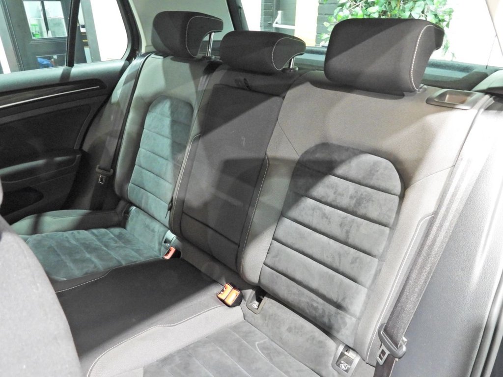 Used Volkswagen Golf 2013 for sale - 77720264: Photo 21