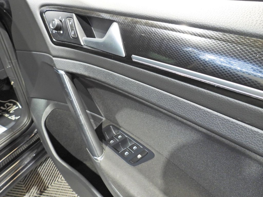 Used Volkswagen Golf 2013 for sale - 77720264: Photo 35