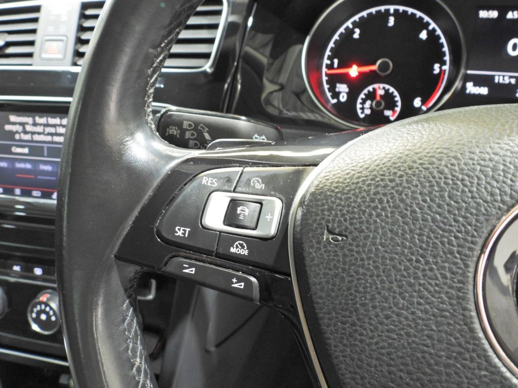 Used Volkswagen Golf 2013 for sale - 77720264: Photo 36