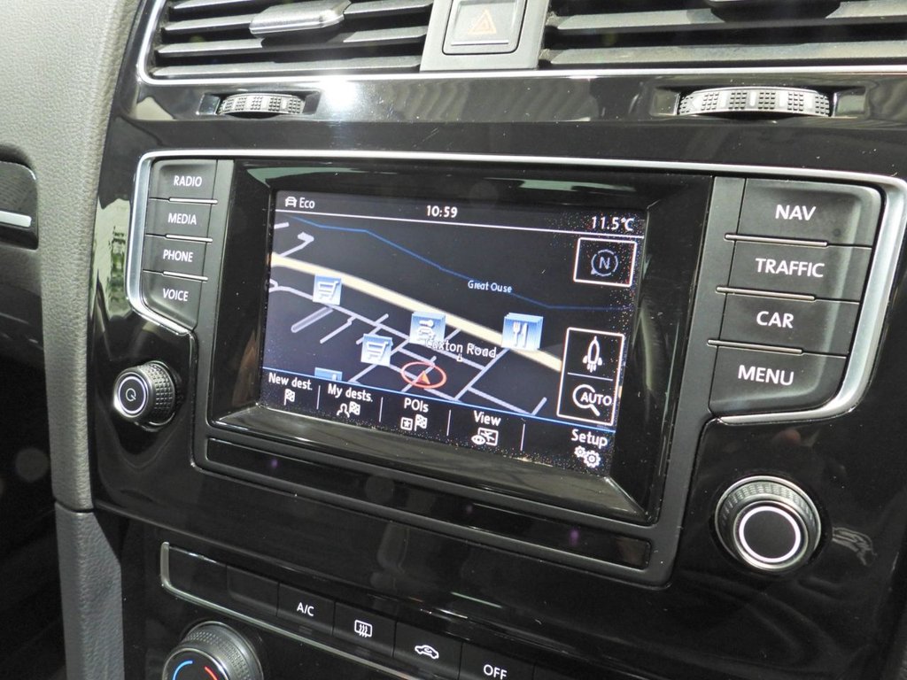 Used Volkswagen Golf 2013 for sale - 77720264: Photo 40