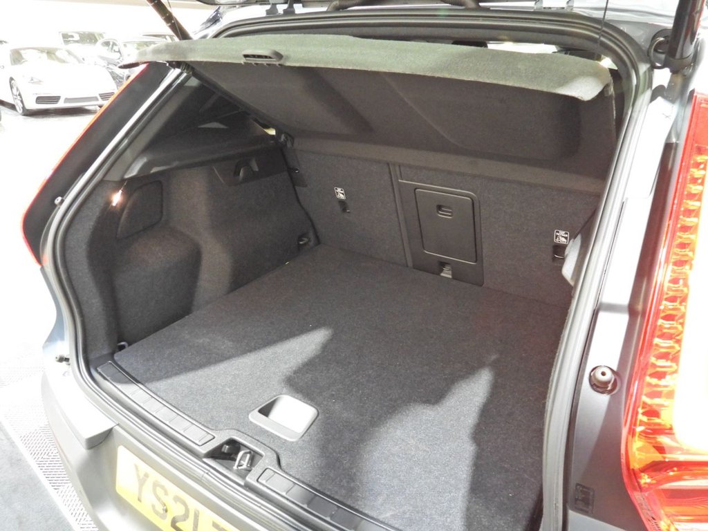 Used Volvo XC40 2021 for sale - 78153890: Photo 28