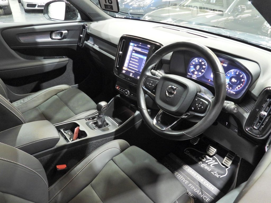 Used Volvo XC40 2021 for sale - 78153890: Photo 3