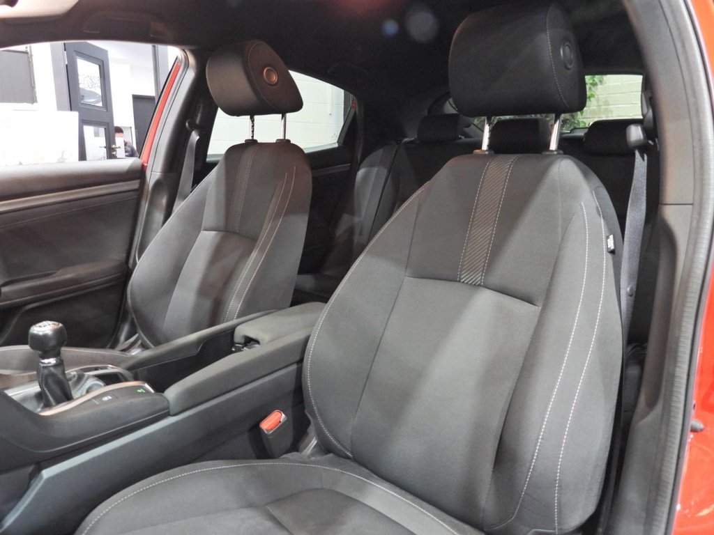 Used Honda Civic 2018 for sale - 77937133: Photo 16