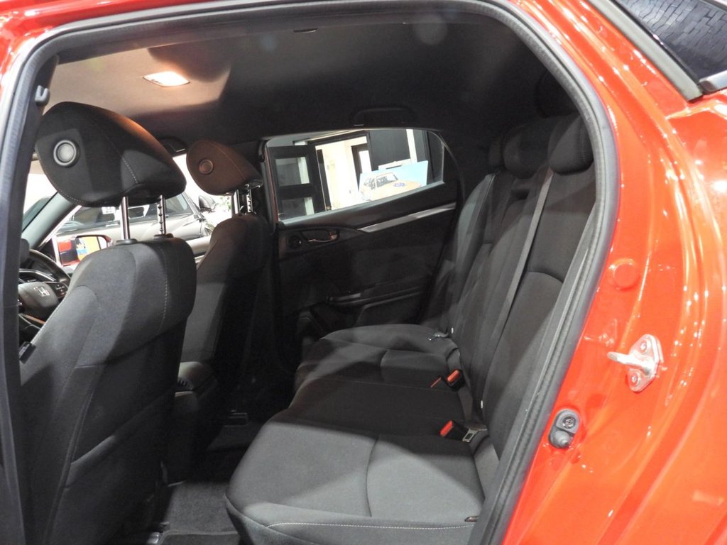 Used Honda Civic 2018 for sale - 77937133: Photo 21