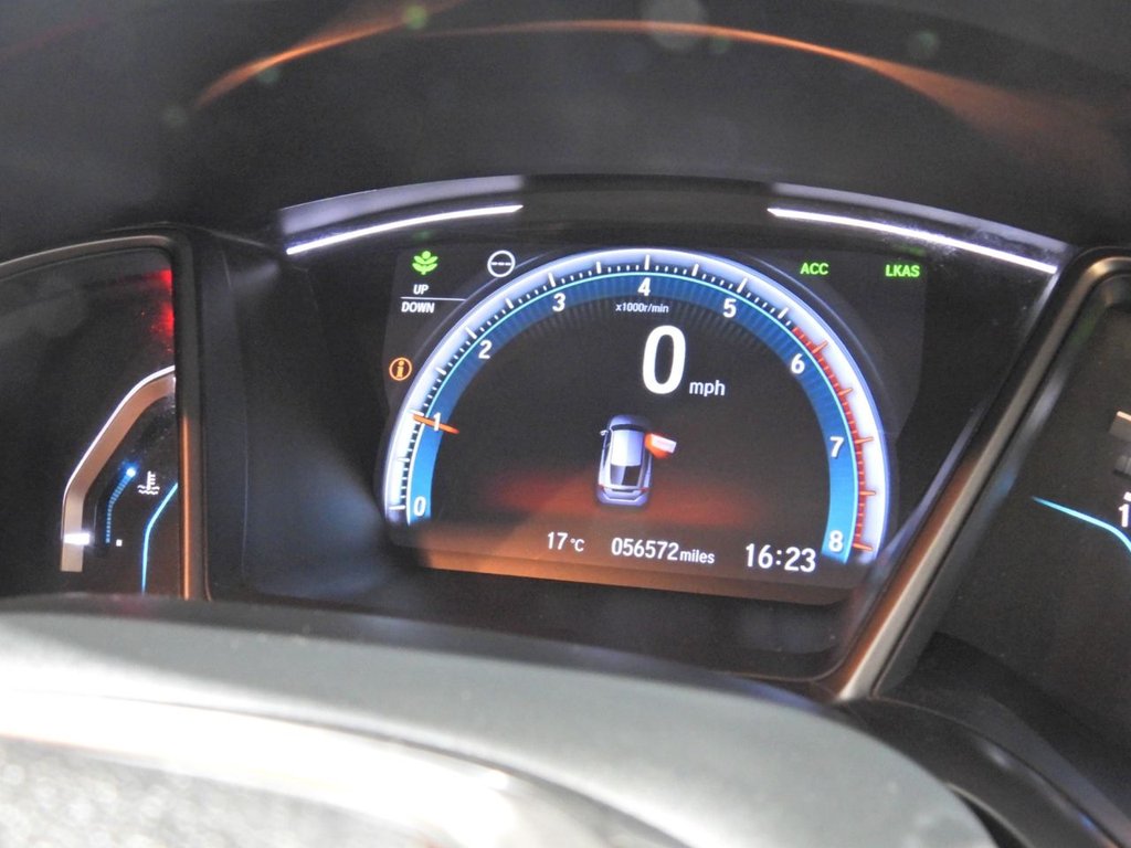 Used Honda Civic 2018 for sale - 77937133: Photo 28