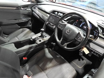 Used Honda Civic 2018 for sale - 77937133: Photo