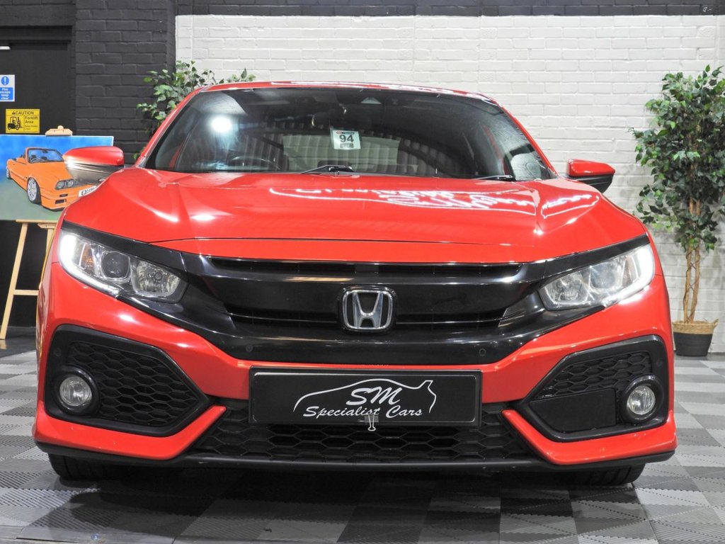 Used Honda Civic 2018 for sale - 77937133: Photo 8