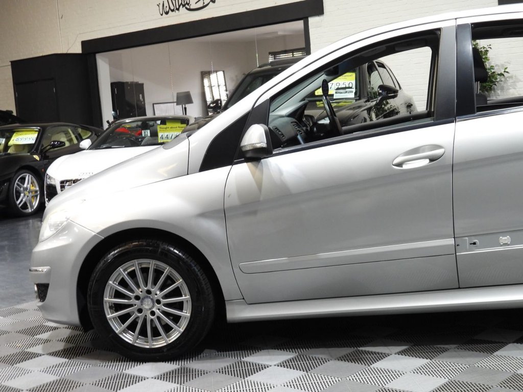 Used Mercedes-Benz B Class 2009 for sale - 77096459: Photo 12