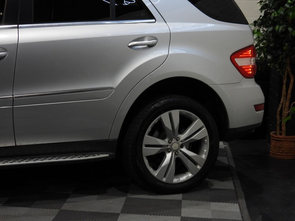 Used Mercedes-Benz M Class 2009 for sale - 77660163: Photo 29