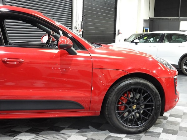 Used Porsche Macan 2017 for sale - 76048003: Photo 2