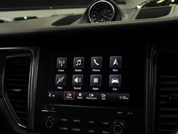Used Porsche Macan 2017 for sale - 76048003: Photo 30