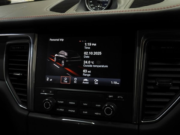 Used Porsche Macan 2017 for sale - 76048003: Photo 32