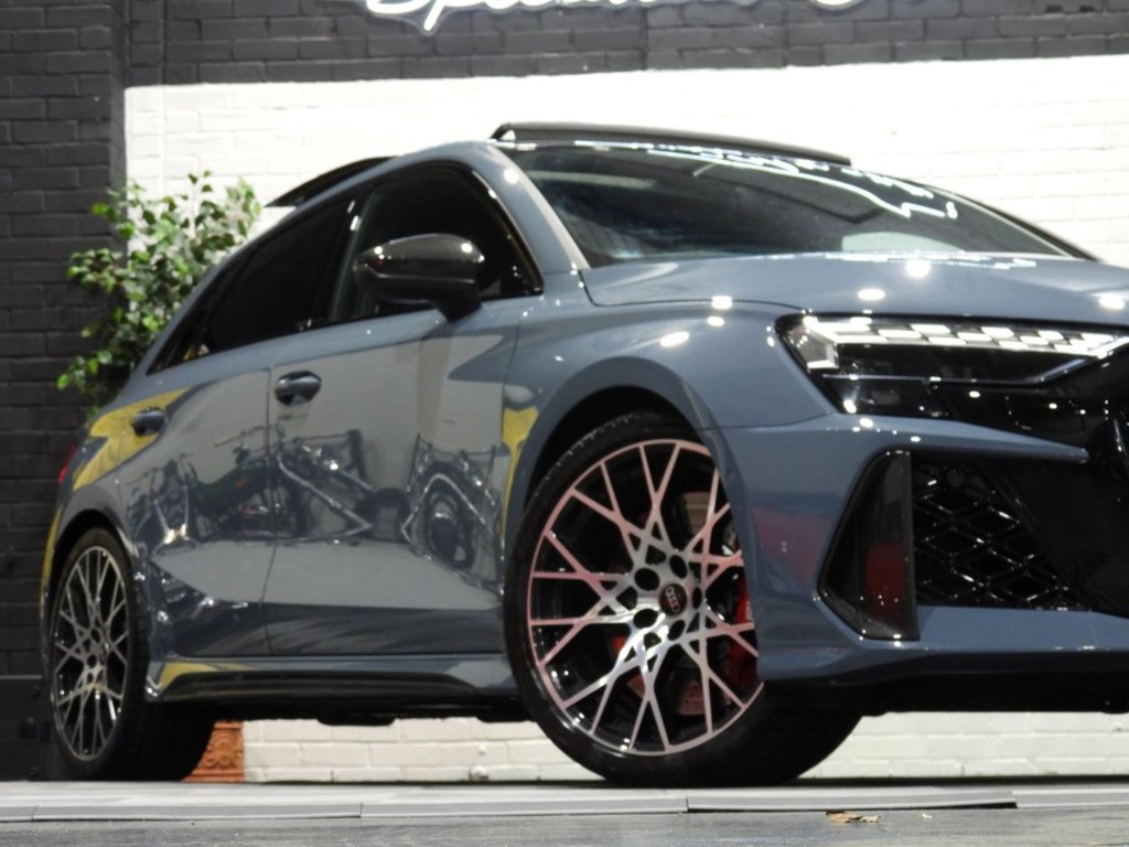 Used Audi RS3 2025 for sale - 76632601: Photo 2