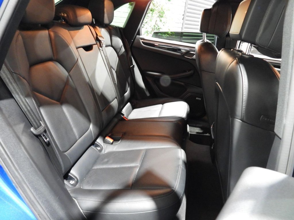 Used Porsche Macan 2019 for sale - 76610312: Photo 16