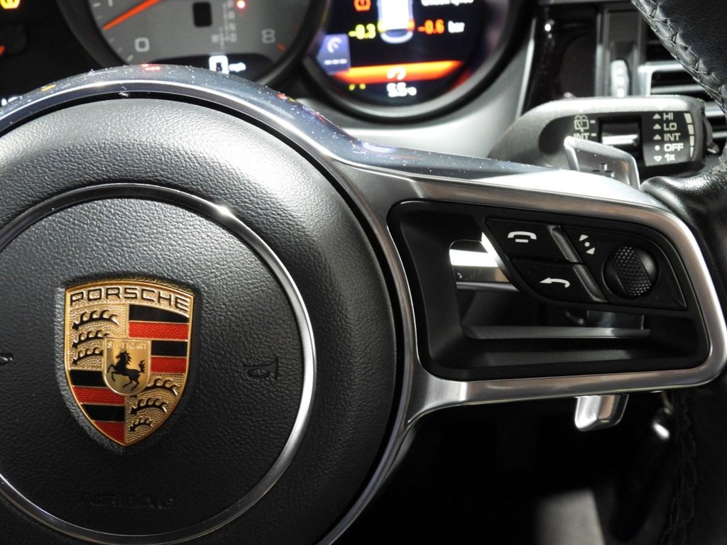 Used Porsche Macan 2019 for sale - 76610312: Photo 22