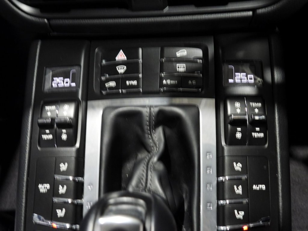 Used Porsche Macan 2019 for sale - 76610312: Photo 30