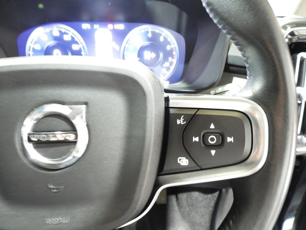 Used Volvo XC40 2021 for sale - 77967214: Photo 14