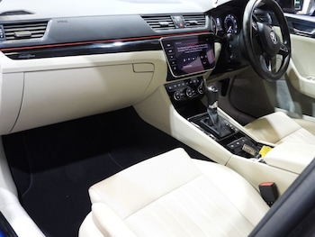 Used Skoda Superb 2018 for sale - 79155076: Photo