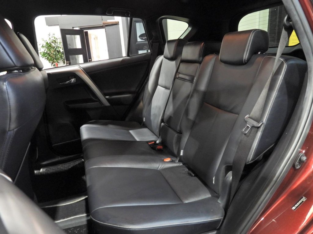 Used Toyota RAV4 2017 for sale - 77507977: Photo 18