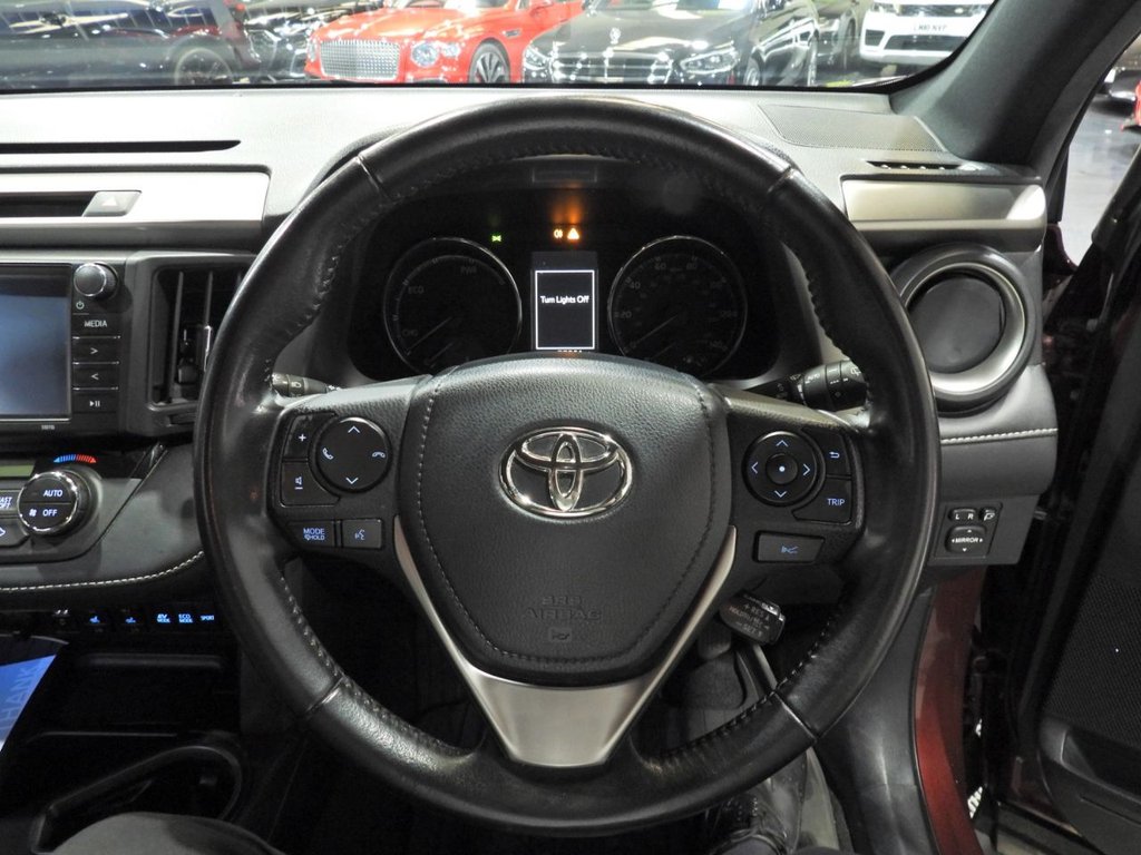 Used Toyota RAV4 2017 for sale - 77507977: Photo 21