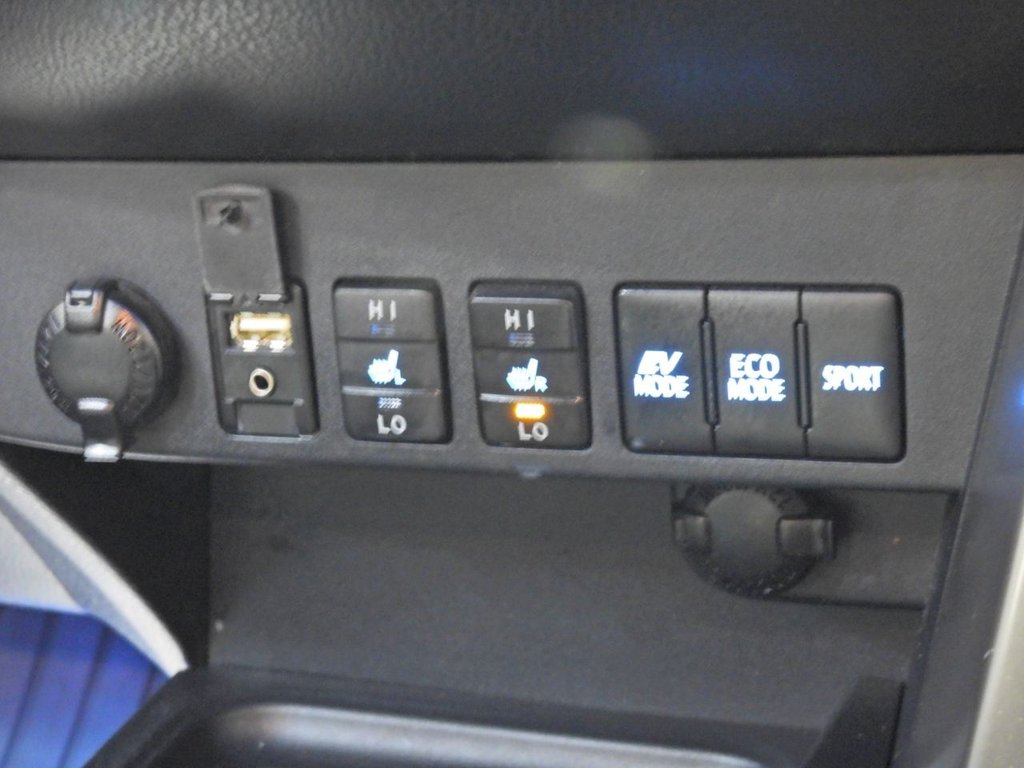 Used Toyota RAV4 2017 for sale - 77507977: Photo 27