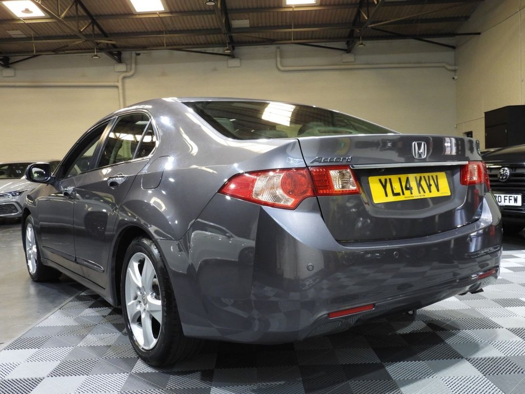 Used Honda Accord 2014 for sale - 76080880: Photo 10