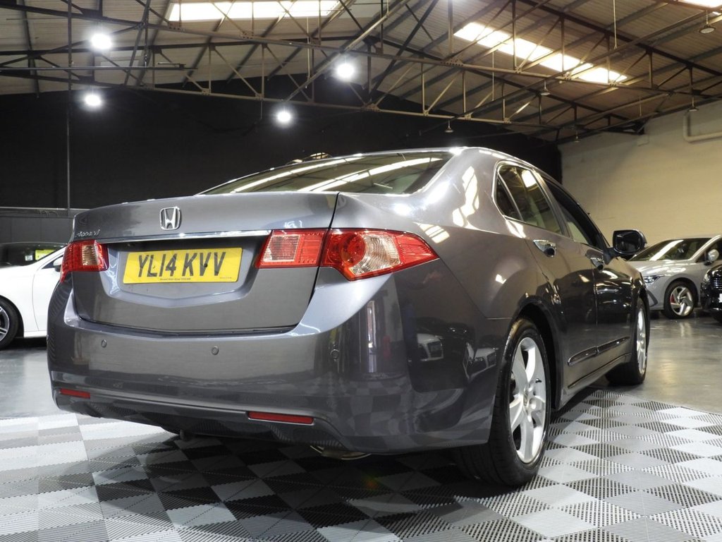 Used Honda Accord 2014 for sale - 76080880: Photo 12