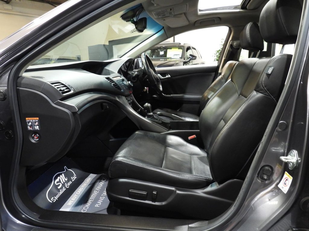 Used Honda Accord 2014 for sale - 76080880: Photo 15