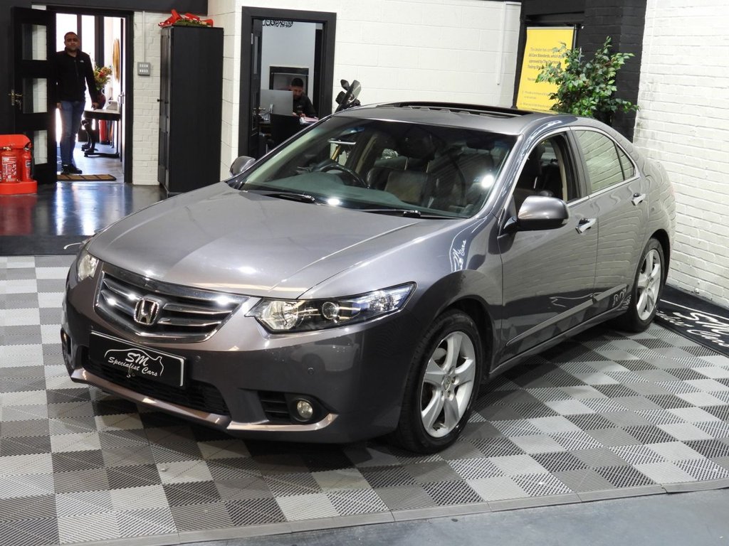 Used Honda Accord 2014 for sale - 76080880: Photo 24