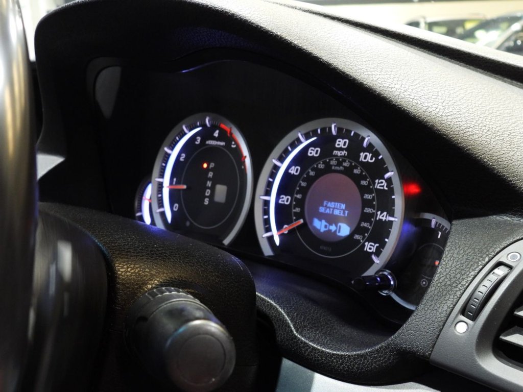 Used Honda Accord 2014 for sale - 76080880: Photo 25