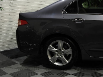 Used Honda Accord 2014 for sale - 76080880: Photo