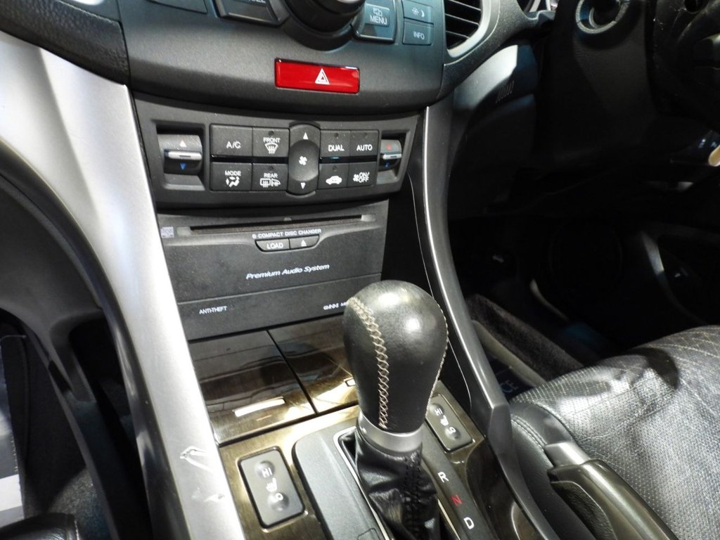 Used Honda Accord 2014 for sale - 76080880: Photo 34