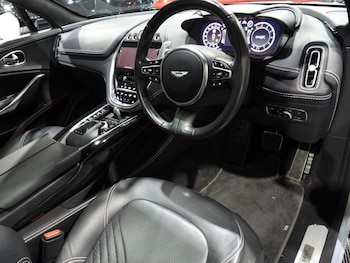 Used Aston Martin DBX 2022 for sale - 76848219: Photo