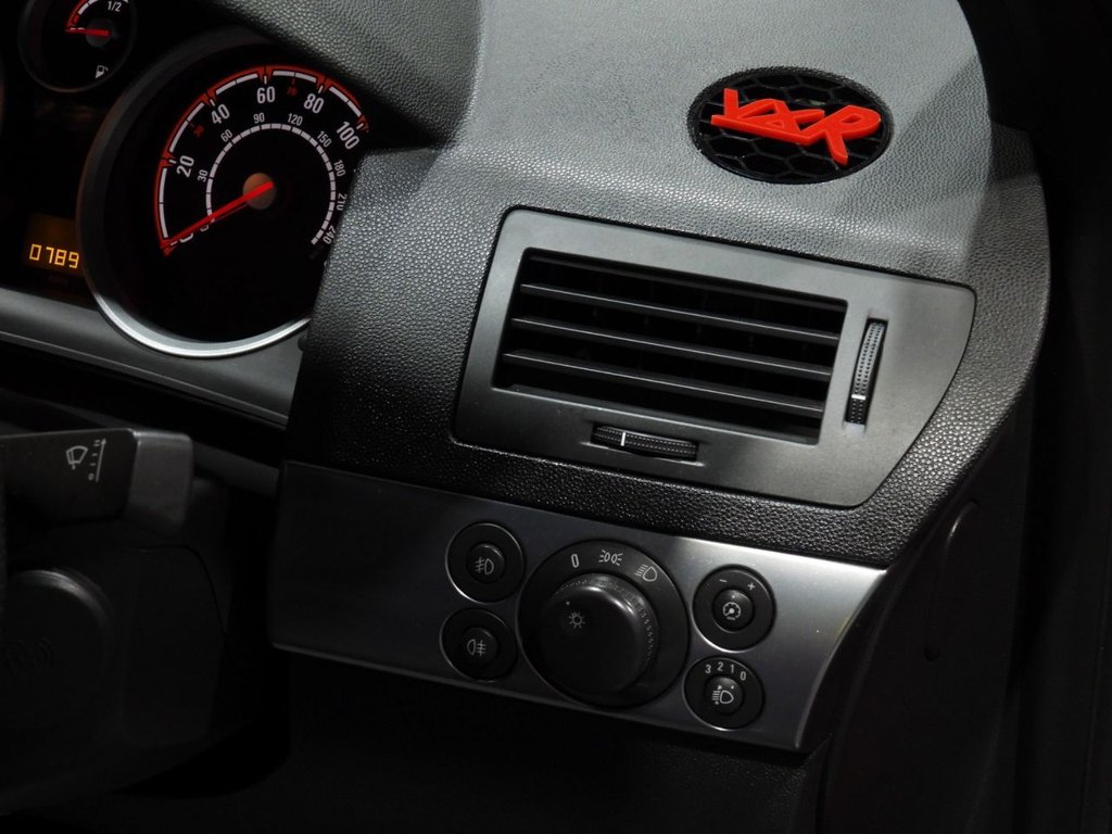 Used Vauxhall Astra 2010 for sale - 76439198: Photo 34